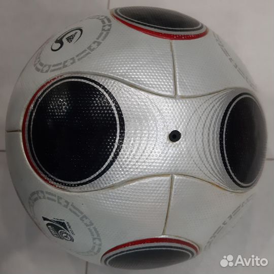 Футбольный мяч adidas europass 2008