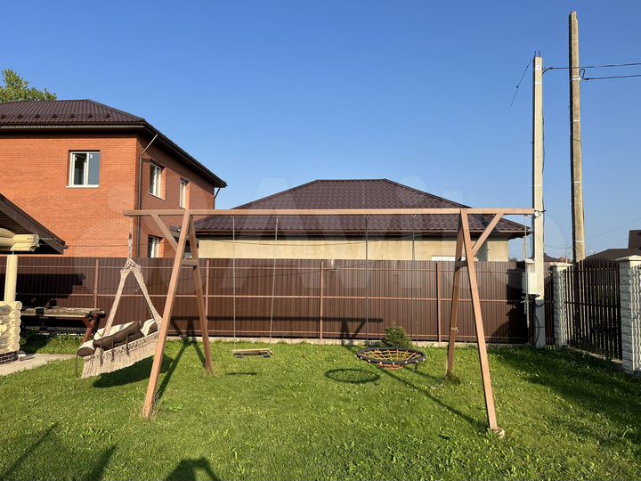 Коттедж 170 м² на участке 15 сот.