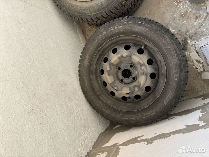 Pirelli Ice Zero 185/65 R15 92T