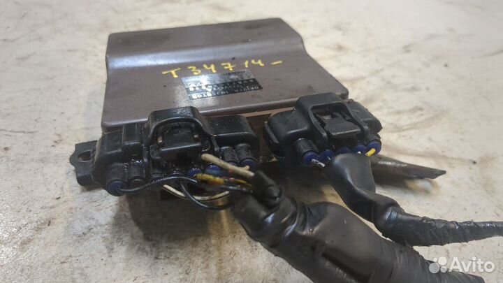 Блок управления форсунками Toyota RAV 4, 2003