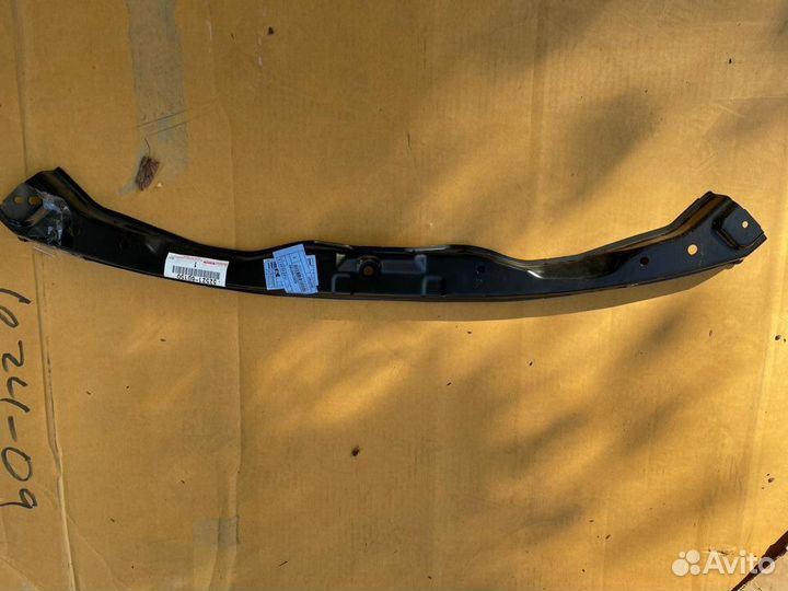 Усилитель бампера toyota land cruiser prado 150