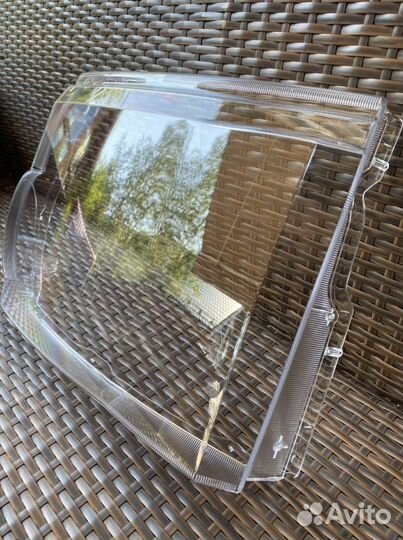 Стекло фары Land Rover Discovery 3 (2004-2009)