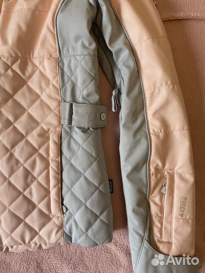 Горнолыжная куртка женская