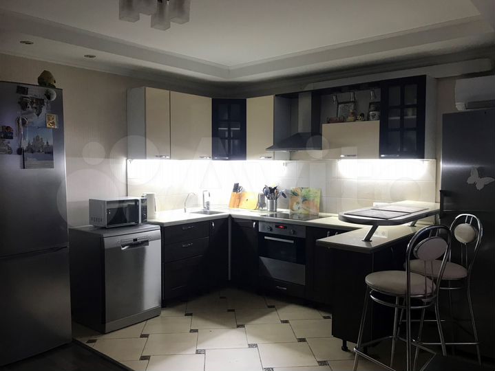 3-к. квартира, 79 м², 9/10 эт.