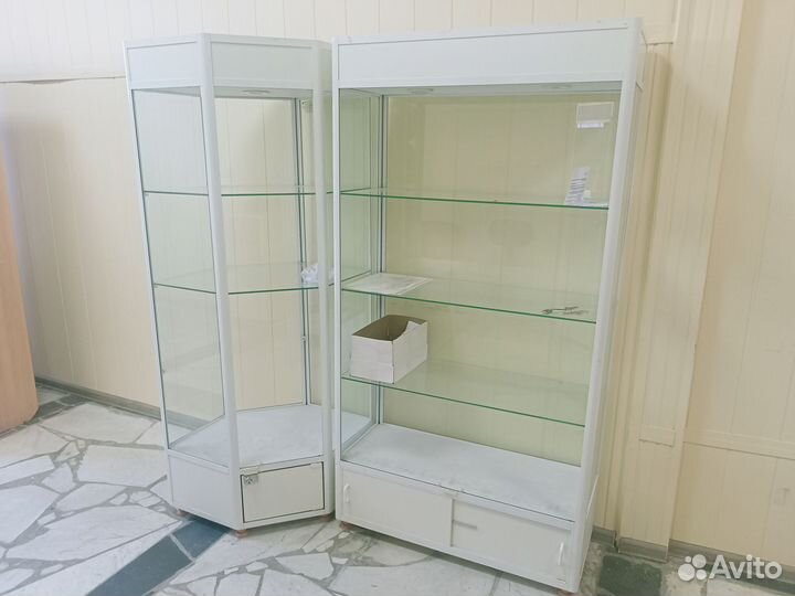 Стеклянная витрина бу