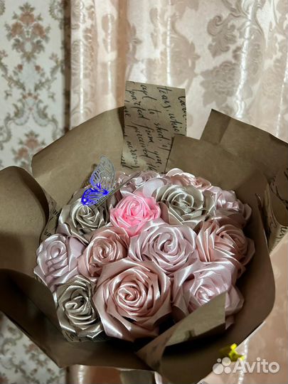 Букет из атласных лент 