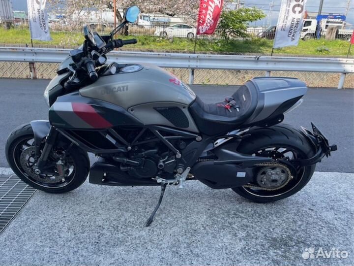Ducati diavel titanium Le 2015