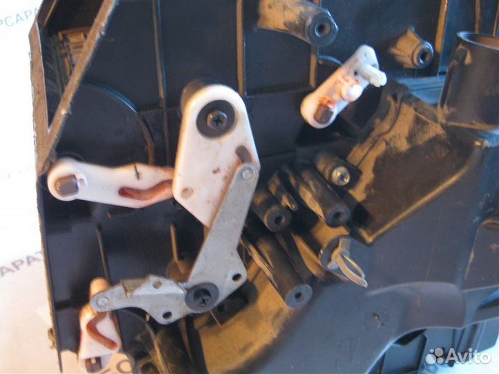 Корпус печки (часть 1) Nissan Primera P12 хэтчбек