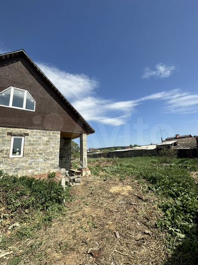 Дом 220 м² на участке 12 сот.