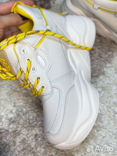 Кроссовки женские на платформе новые