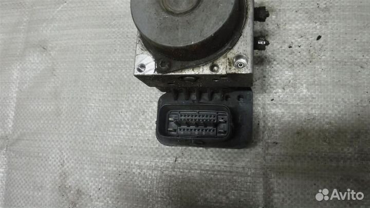 Блок ABS (насос) Toyota Corolla (E150) 2006-2013
