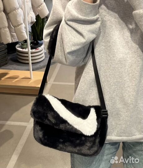 Сумка nike плюшевая оригинал