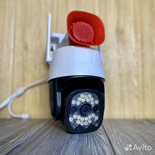 Уличная камера видеонаблюдения с громкоговорителем