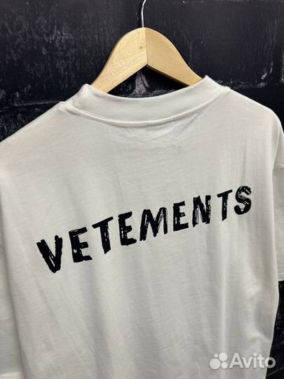 Футболка Vetements