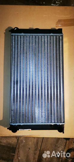 Радиатор охлаждения VW Golf, Seat Toledo 99