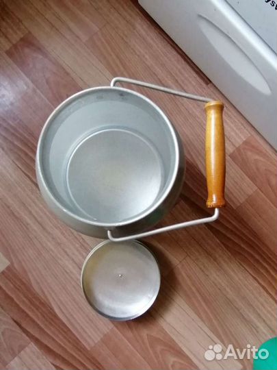 Бидон алюминиевый 8 л ; бидон эмалированный 3 л