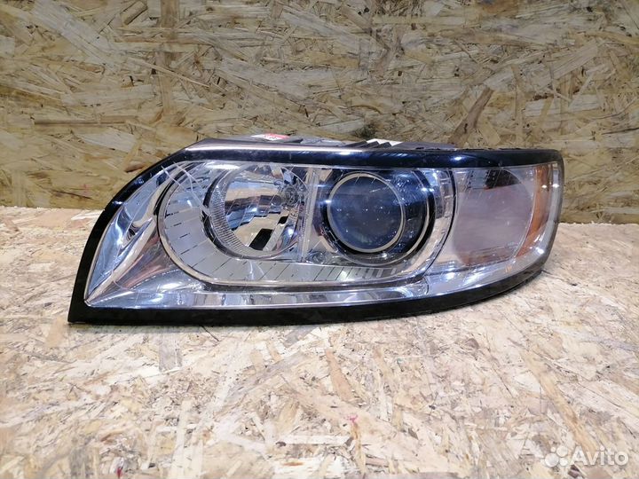 Фара левая Volvo S40 рестайлинг ксенон