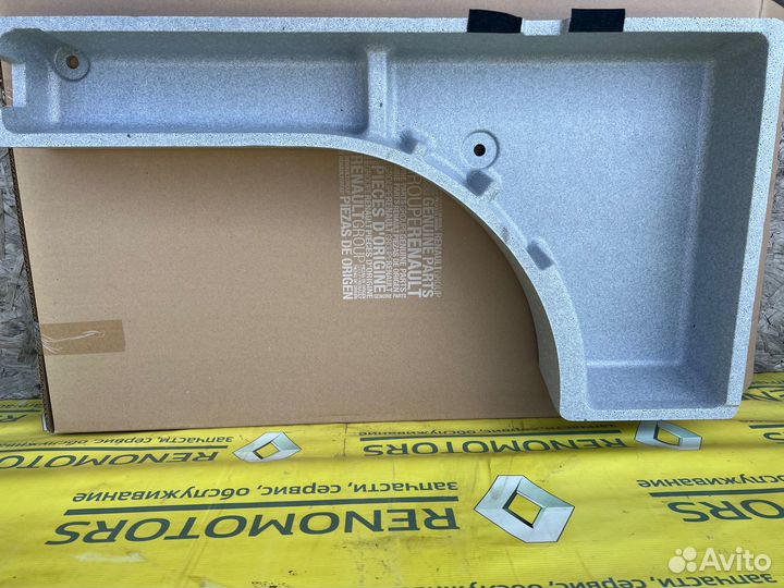 Оригинальный поддон багажника левый Renault Duster