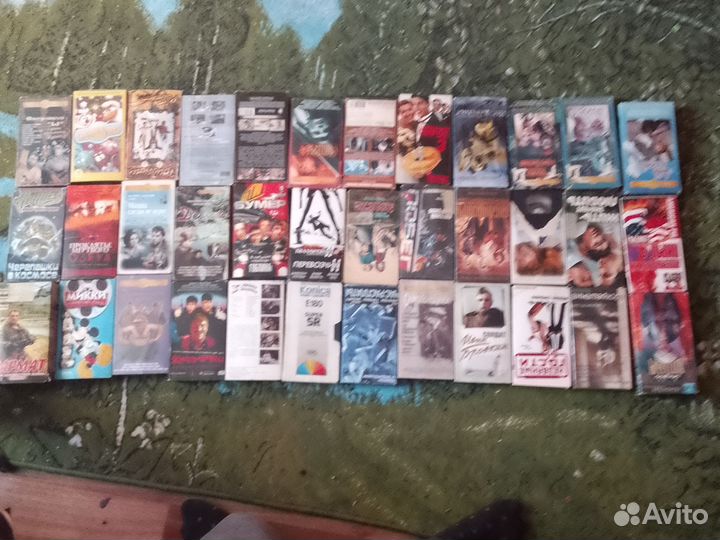 Видео кассеты 36 шт. Цена указана за все касеты