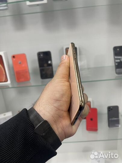iPhone Xs, 64 ГБ
