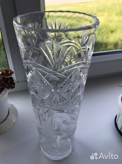 Ваза для цветов хрустальная