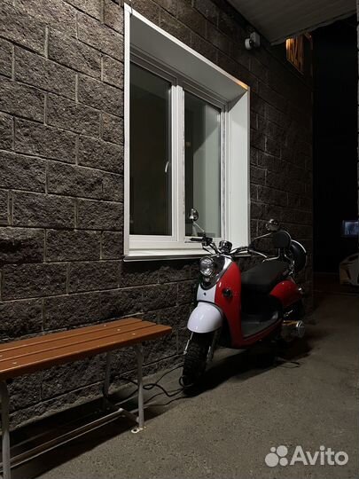 Скутер Vento Retro 150 кубов