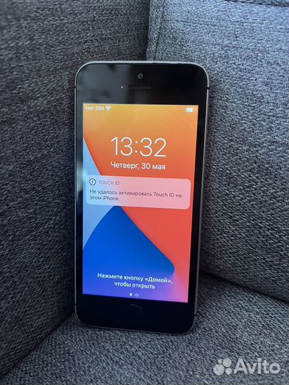 iPhone SE, 16 ГБ
