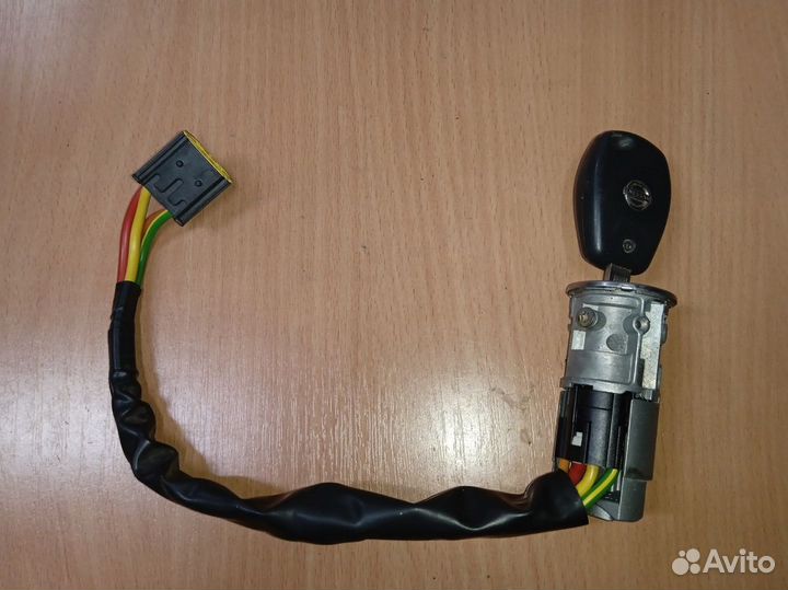 Nissan Almera (G15) III замок зажигания