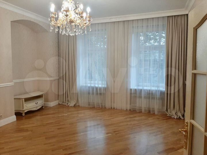 4-к. квартира, 104,8 м², 2/6 эт.