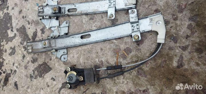 Стеклоподъемники мех 4шт Mazda 626 GD