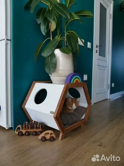 Домик для собак и кошек