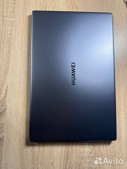 Huawei MateBook D15 ryzen 7 3700u