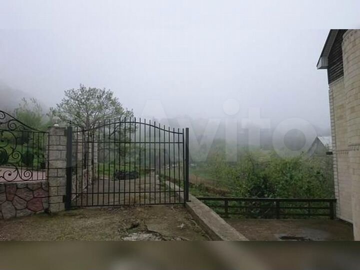 Коттедж 377 м² на участке 8 сот.