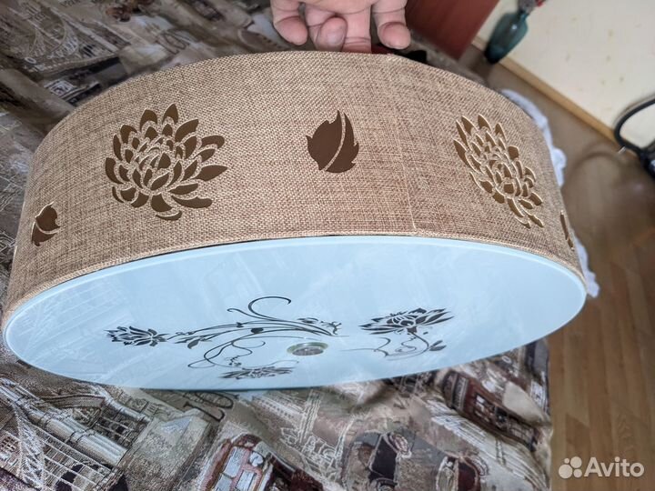 Продам дизайнерский светильник потолочный (люстра)