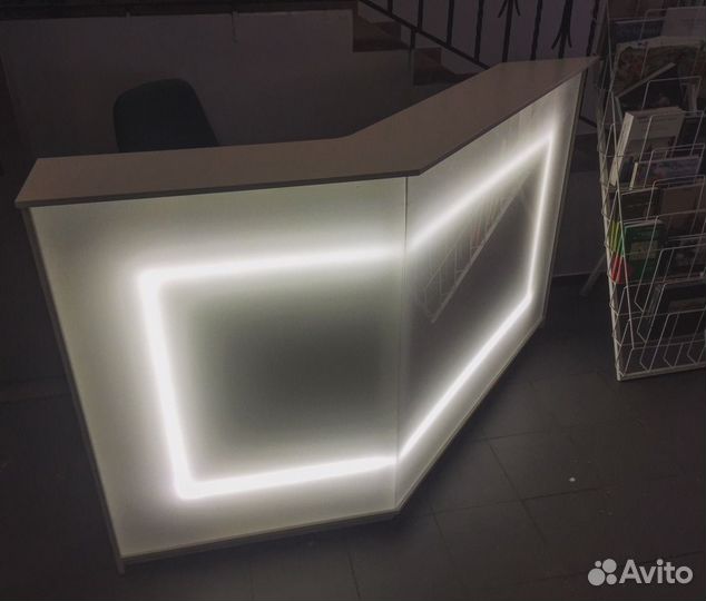 Ресепшен 2055 Ширина. hi-tech с объемной подсветко