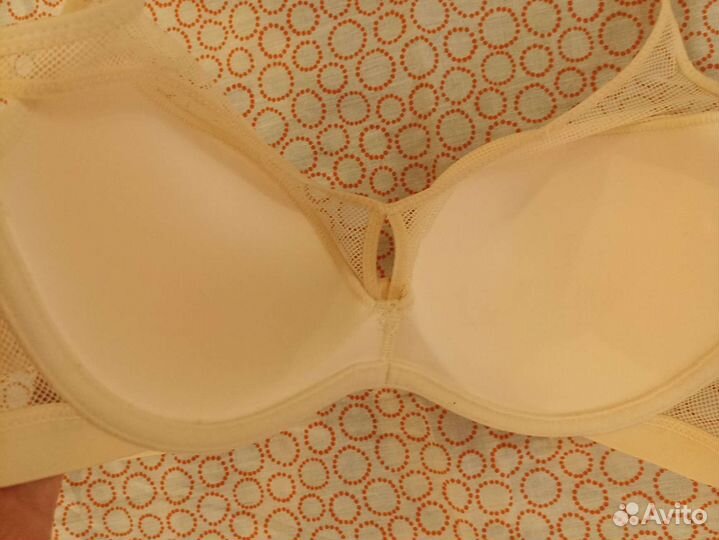 Бюстгальтер новый 75В
