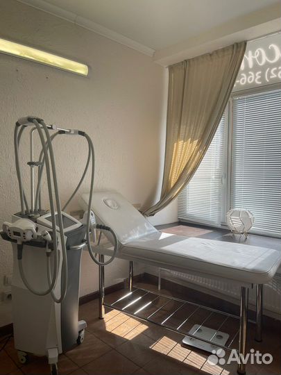 Вакуумно-роликовый массаж, RF, ик свет, Кавитация