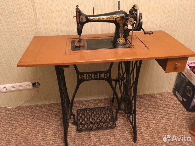 Швейная машинка зингер ножная