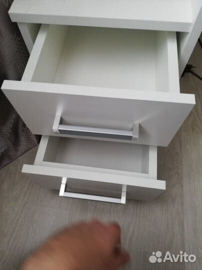 Компьютерный стол с 2-мя ящиками белый