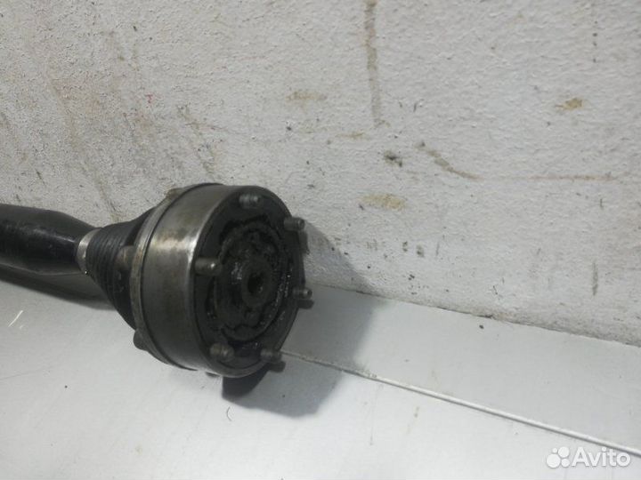 Привод (полуось) передний правый Skoda Polo 2009