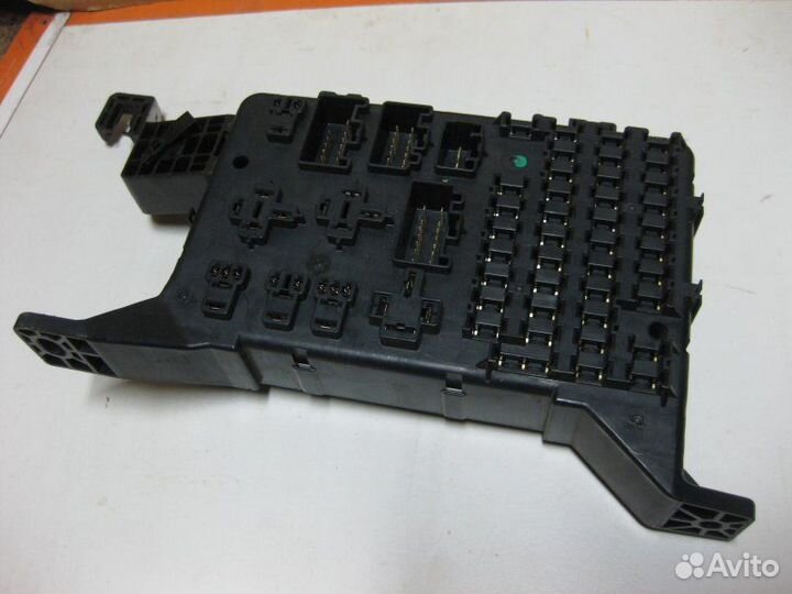 Блок предохранителей Ford Mondeo седан 2 2003