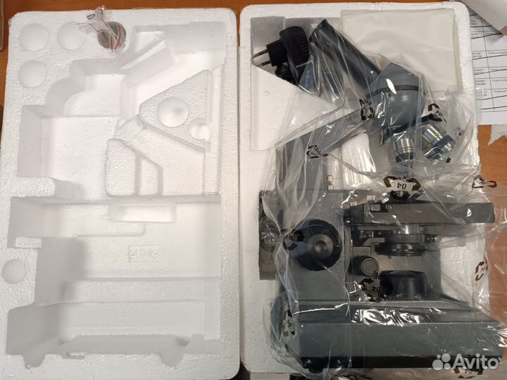 Микроскоп цифровой Levenhuk D320L plus, 3,1 Мпикс