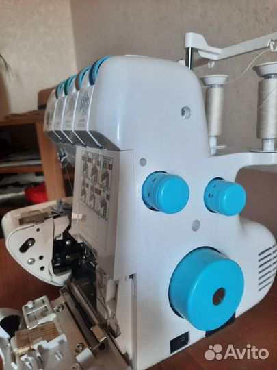 Оверлок comfort 500