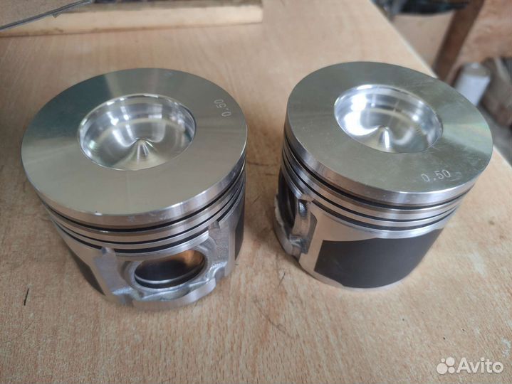 Поршни и комплект колец