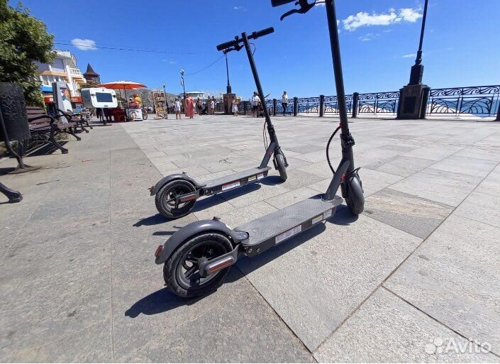 Электросамокат м365 pro(неXiaomi)