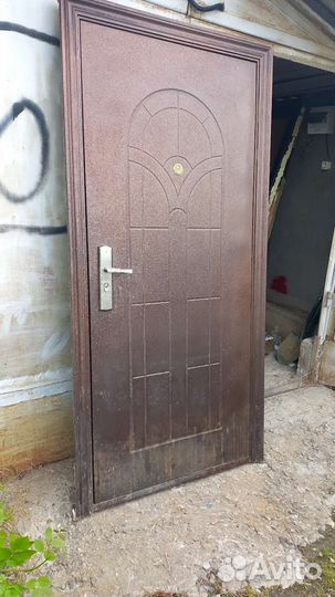Двери входные металлические 96 б.у