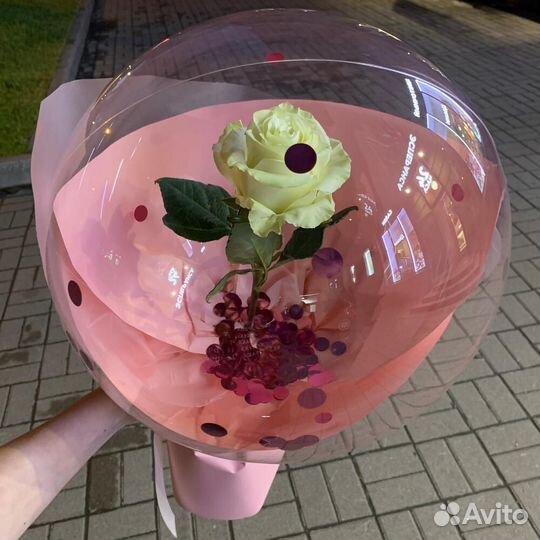 Роза в шаре / роза в воздушном шаре