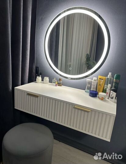 Туалетный столик