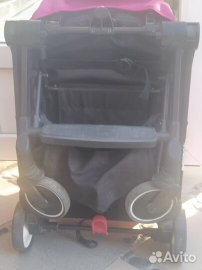 Коляска прогулочная