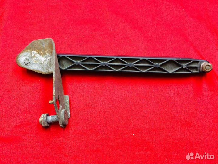 Тяга датчика положения кузова A2223200889 Mercedes